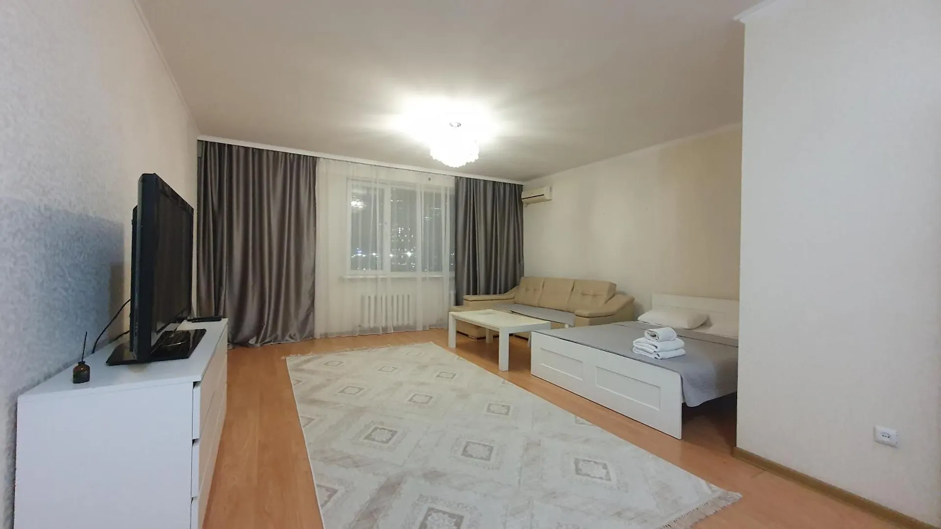 Apartment 36 3Х Комн Кв На 1-8 Человек С Шикарным Видом На Байтерек Nur-Sultan